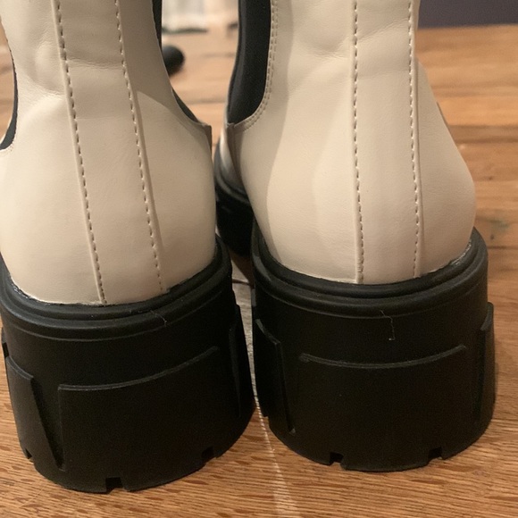 White with black stretch combat boots 7 faux leather forever21 NWOT - Picture 9 of 9